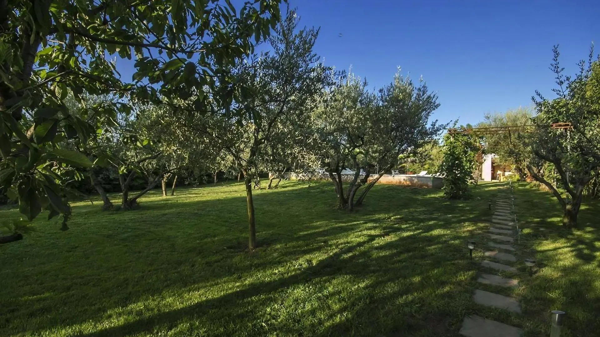 Residence Livija 2 Mit Pool In Strandnaehe Poreč Apartamento